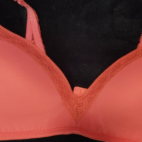 Bra - Picture 3 of 4